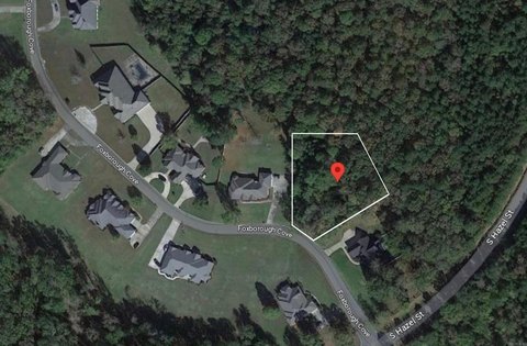 Pine Bluff Acre in Gated Community