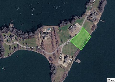 Waterfront Homesite on Reservoir