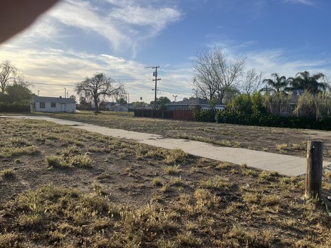 Lemoore Land Near High School