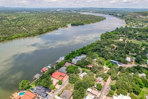 LAND - Kingsland, TX