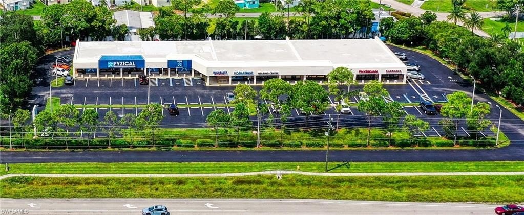 North Fort Myers Commercial Space