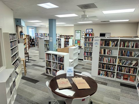 First-Floor Open-Plan Retail Space