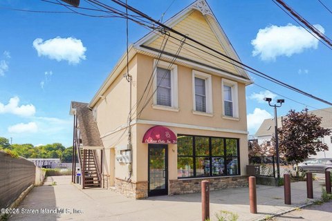 Staten Island Mixed-Use Investment