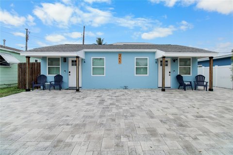 Renovated Duplex Near Madeira Beach