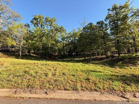 Residential Land in Maumelle, AR