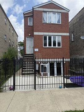 Chicago Multifamily Property for Sale