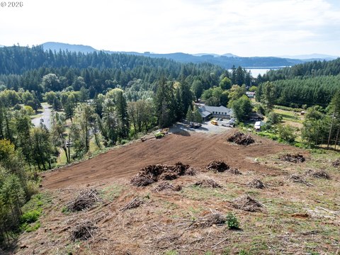 Land, Foster, OR