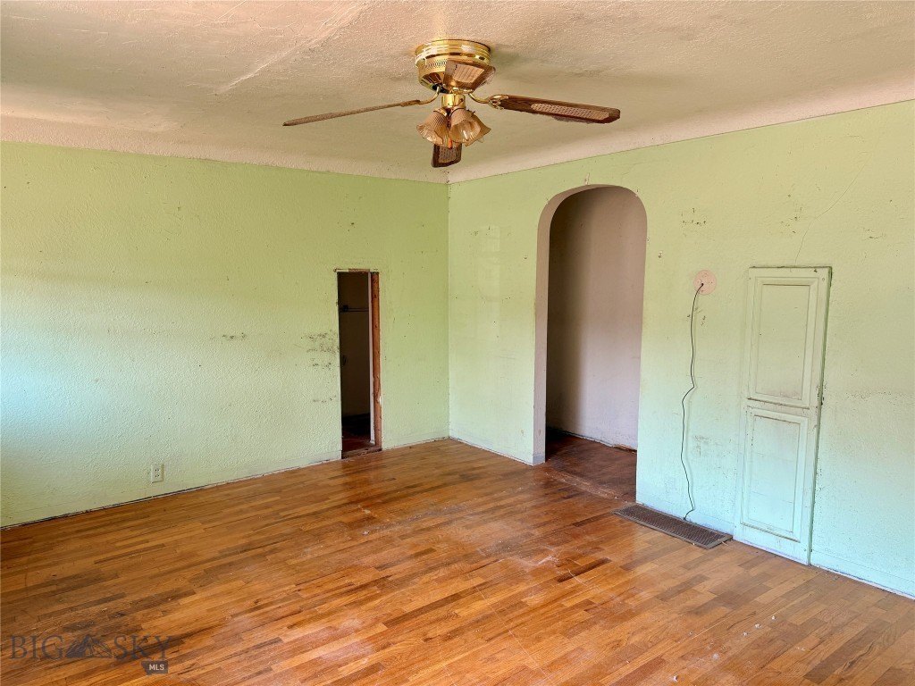 Picture 16