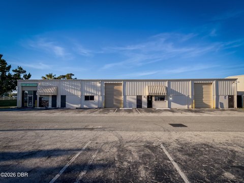 Flex Property with Multiple Bays