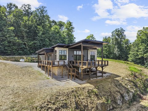 LAND - Stanton, KY