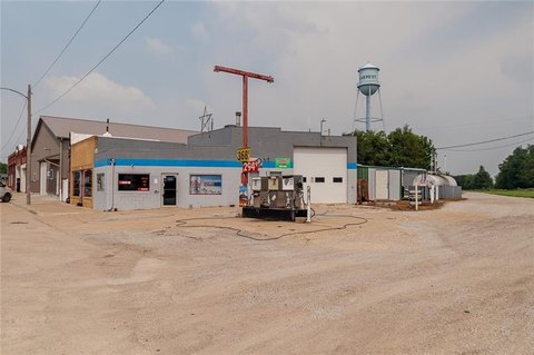 Versatile Commercial Property in Everest, KS