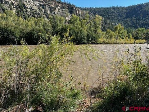 Riverfront Land Parcel with 180' Frontage