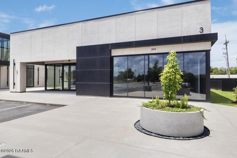 New Retail Space in Lafayette