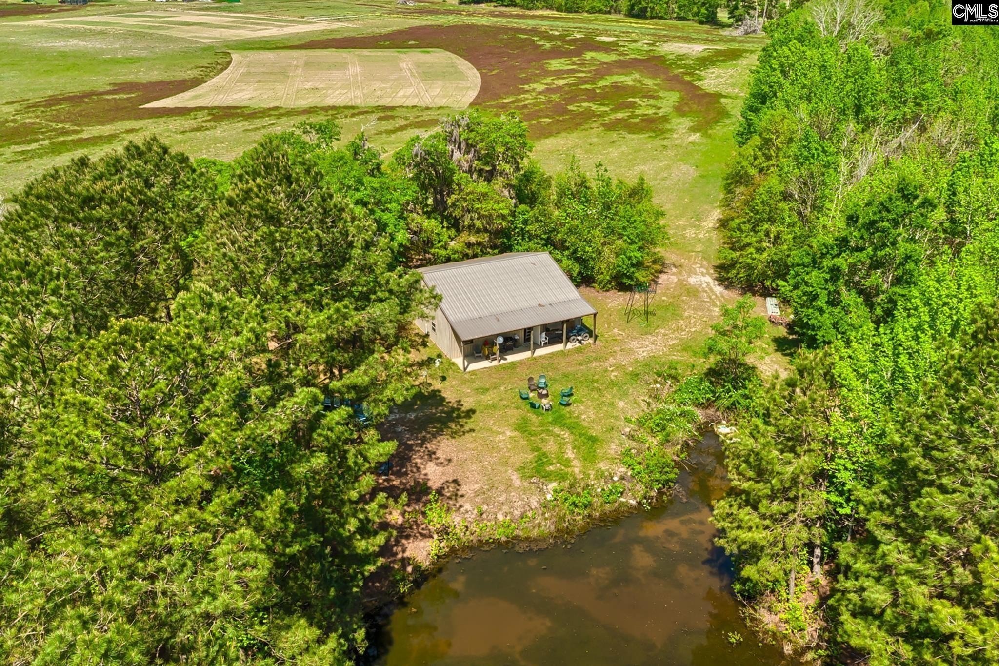 Expansive Hunting and Nature Retreat