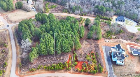 Residential Lot in Prestigious Community