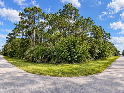 Land, Loxahatchee, FL