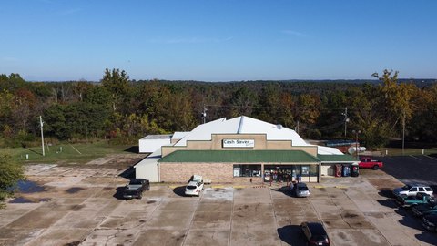 Established Grocery Store Near Bull Shoals