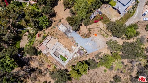 LAND - Los Angeles, CA