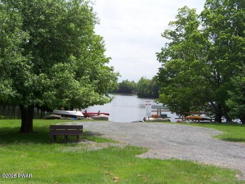 Lake Ariel Corner Lot
