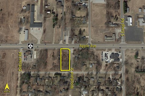 Commercial Land on Apple Avenue