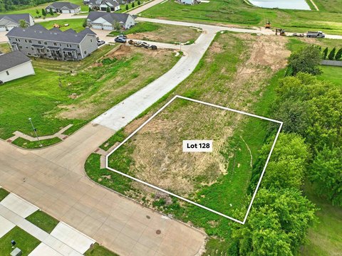 Residential Land in South Pointe