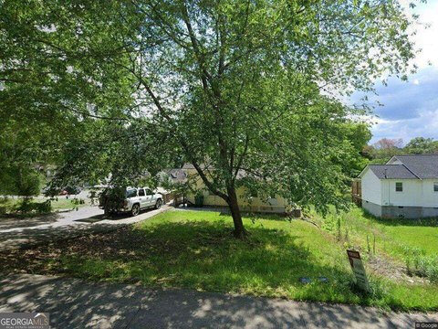 Carrollton Duplex: Investment Opportunity