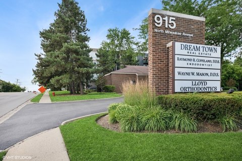 Luxury Office Sublet in Libertyville