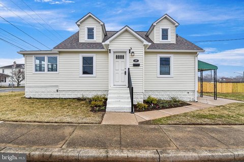 Baltimore Corner Property with Updates