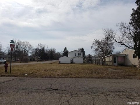 Residential Land in Grand Blanc