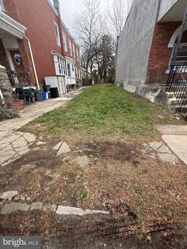 LAND - PHILADELPHIA, PA