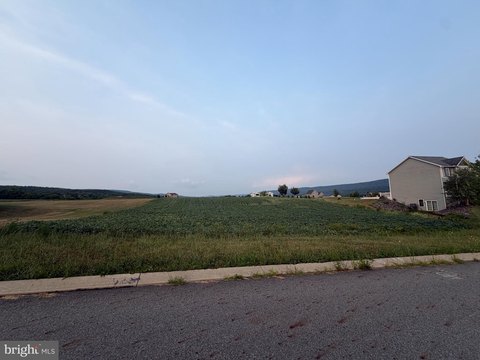 Land, HALIFAX, PA