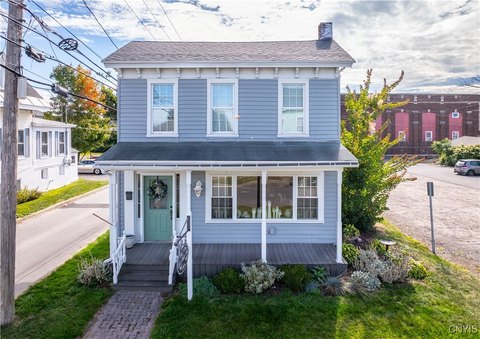 Turn-Key Salon in Downtown Rome