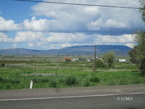 Commercial Land on Highway 395