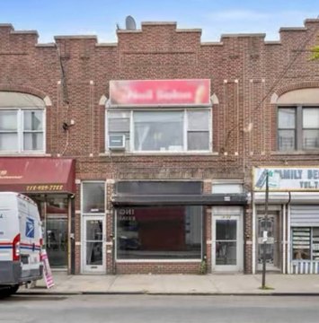 Second-Floor Commercial Space