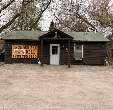 Thriving Deli in Atlanta, MI