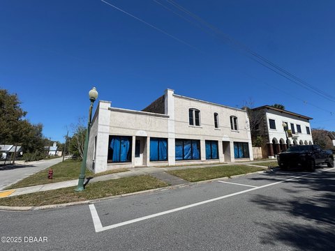 Crescent City Commercial Opportunity