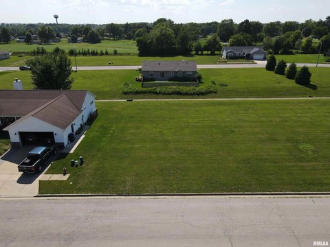 Residential Land in Eureka, IL