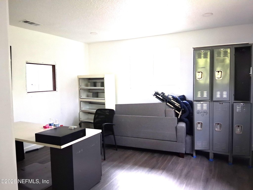 Picture 6