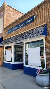 Downtown Fulton Storefront Building