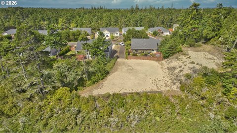 LAND - Florence, OR