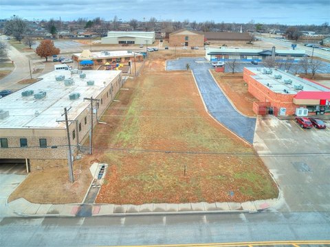 Commercial Lot in Active Corridor