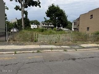 LAND - Albany, NY