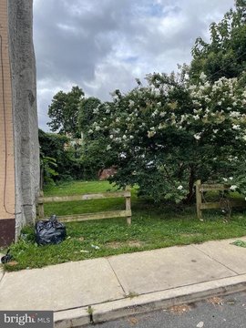Land Package in Philadelphia