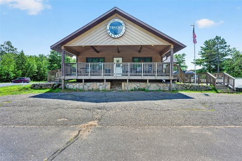 Bar and Restaurant with Rental Homes