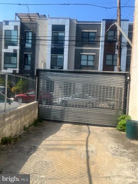 Mixed-Use Property Near Temple