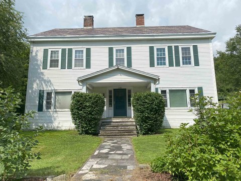 Colonial Residential Income Property
