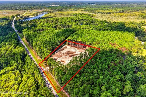 Land, Pass Christian, MS