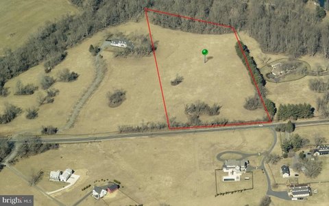 12+ Acre Parcel Near Middleburg
