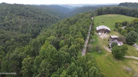 Tennessee Land with Equestrian Barn
