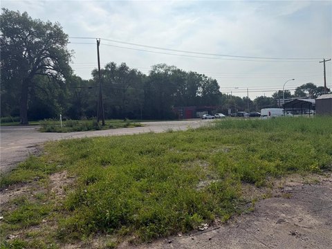 Commercial Lot on Rice Street